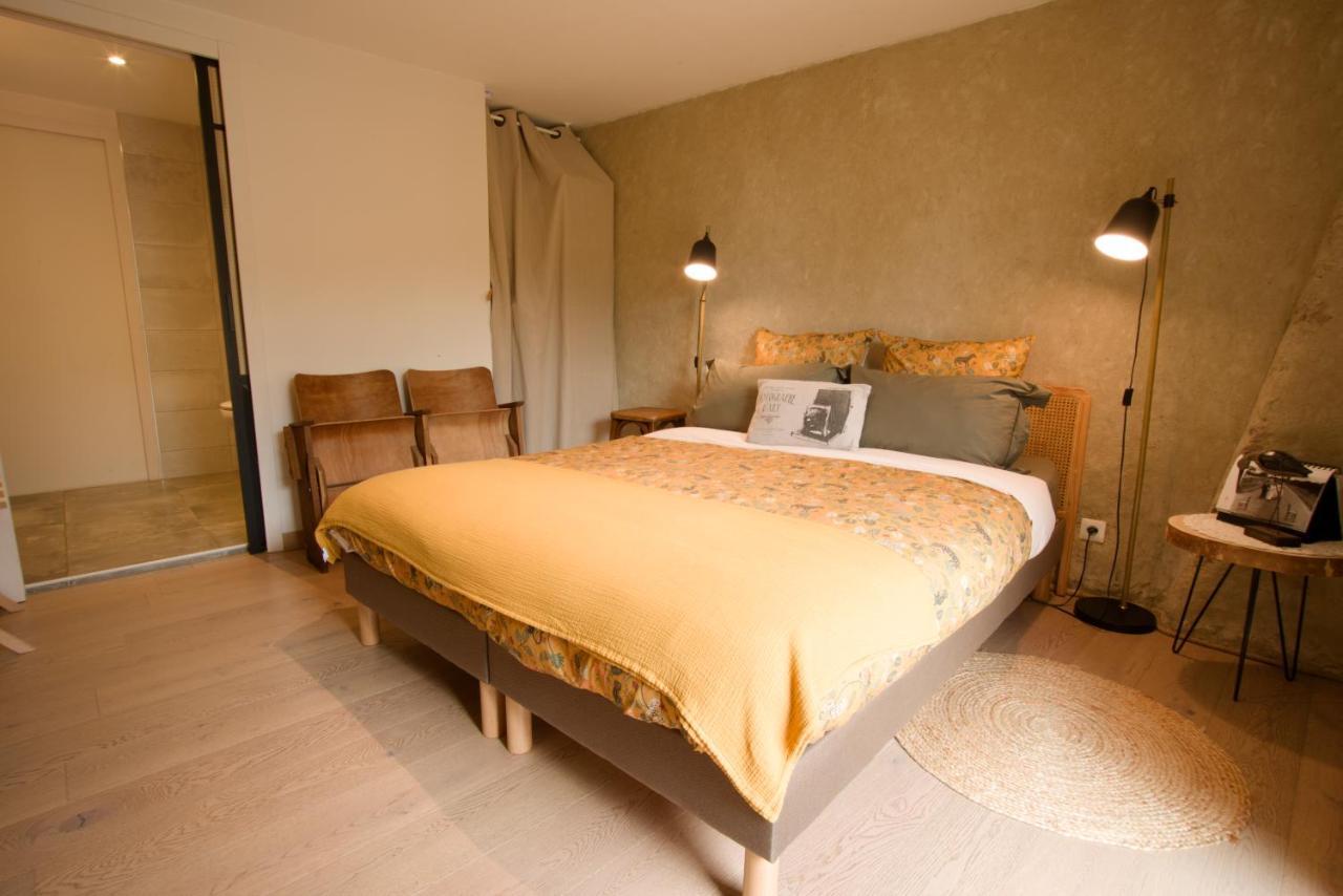 Bed and Breakfast La Belle Lurette Бресюир Экстерьер фото