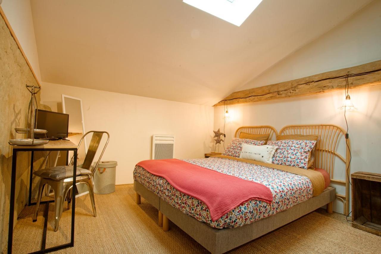 Bed and Breakfast La Belle Lurette Бресюир Экстерьер фото
