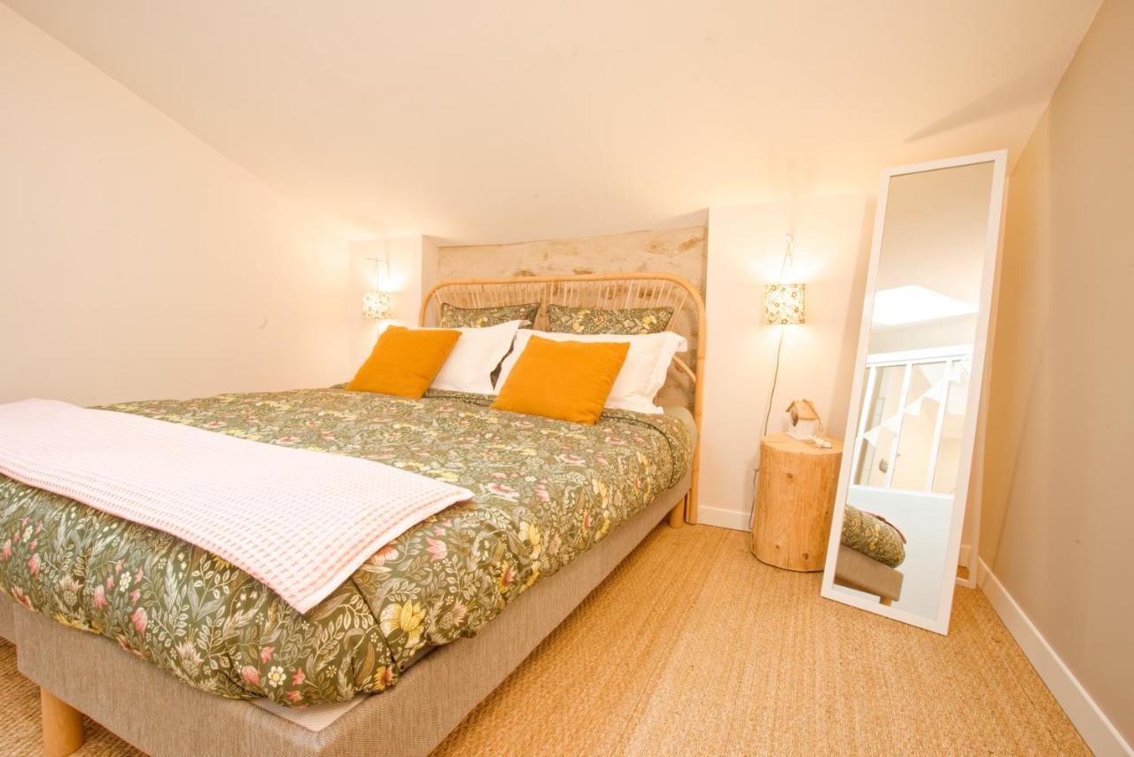 Bed and Breakfast La Belle Lurette Бресюир Экстерьер фото